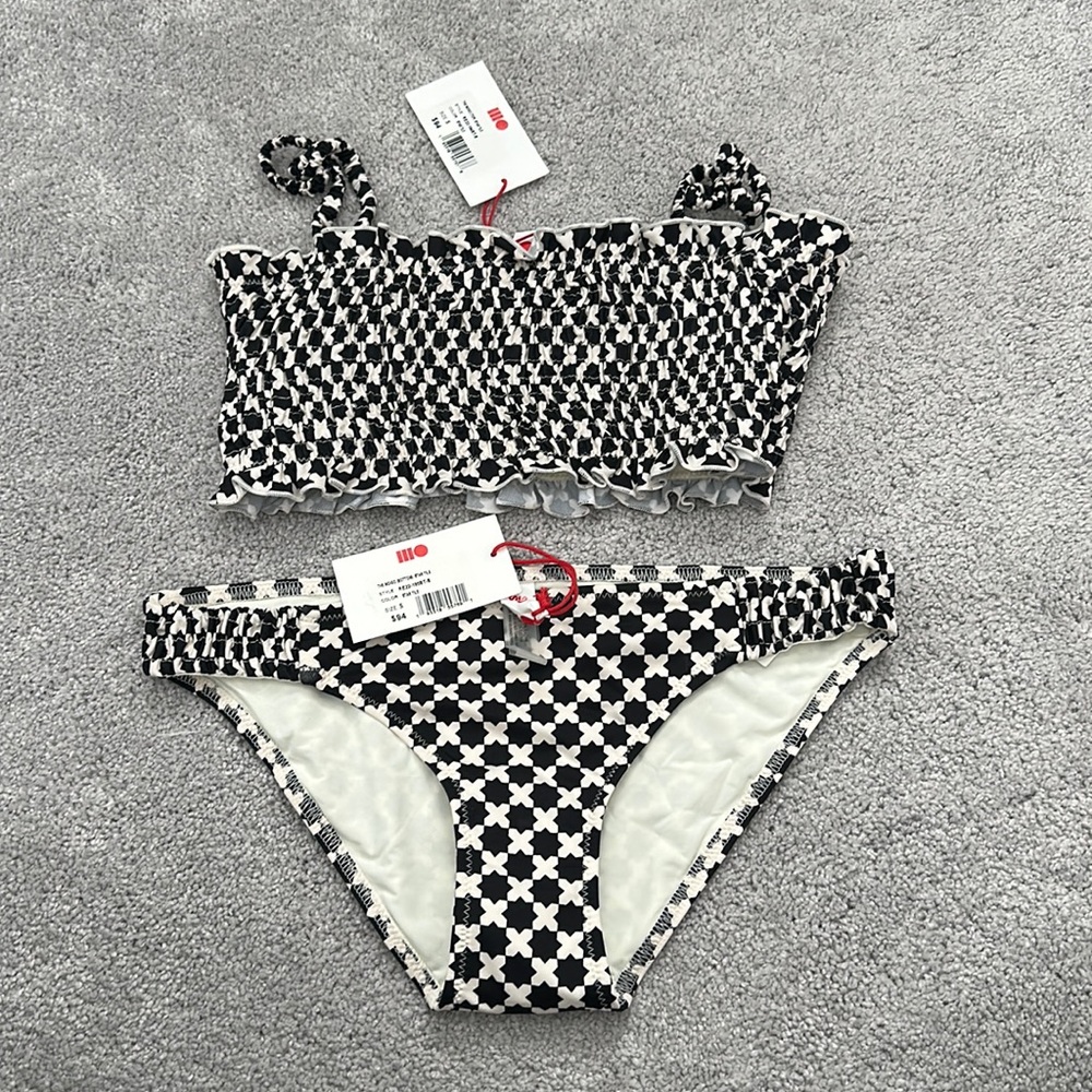 Solid an striped bikini
